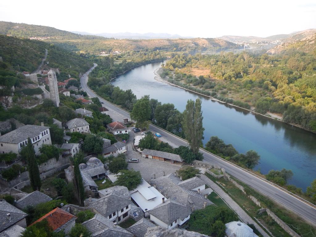 Riverside Guesthouse Pocitelj Екстер'єр фото