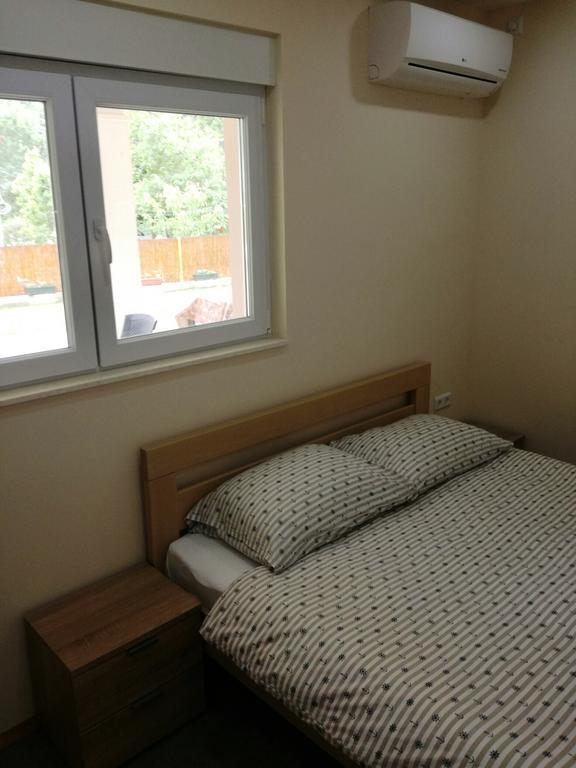 Riverside Guesthouse Pocitelj Екстер'єр фото