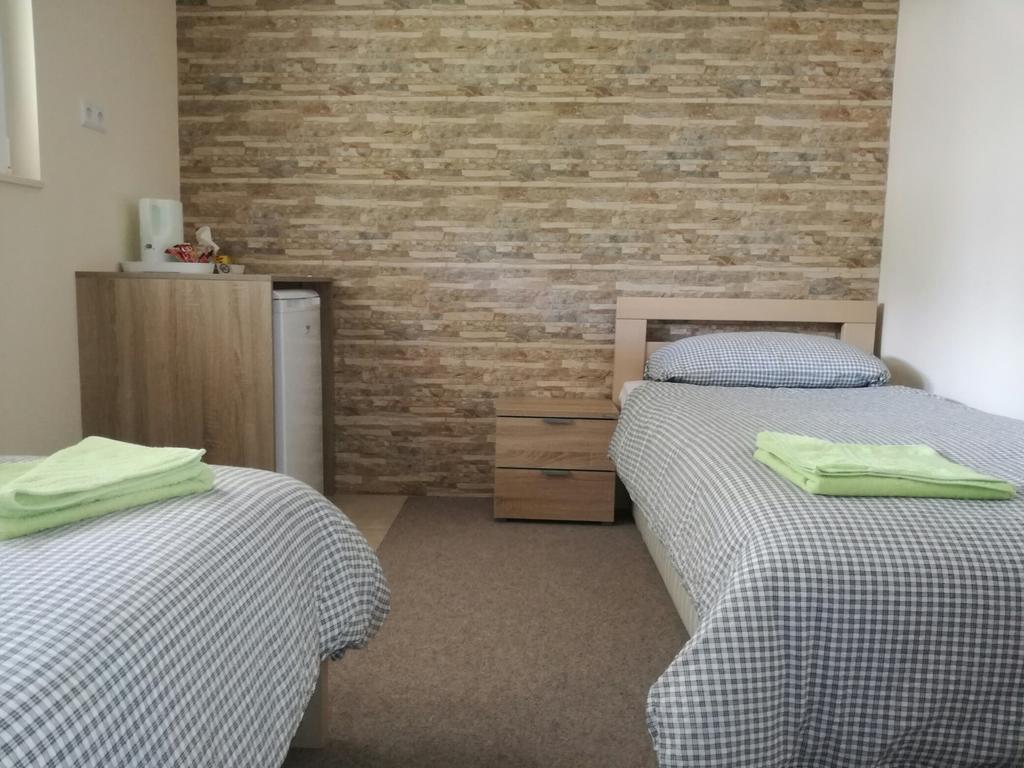 Riverside Guesthouse Pocitelj Екстер'єр фото