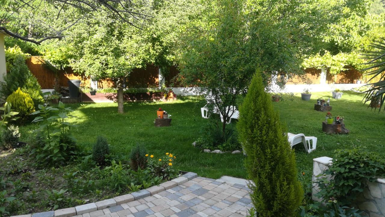 Riverside Guesthouse Pocitelj Екстер'єр фото